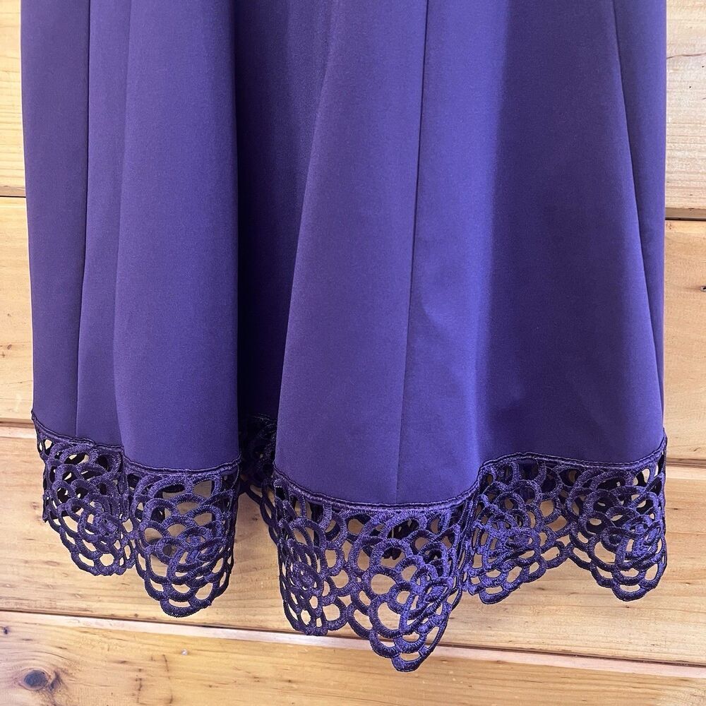 DONNA RICCO Round Neck Size 6 Deep Purple Sleeveless Fit & Flare Decorative Hem - Picture 2 of 4